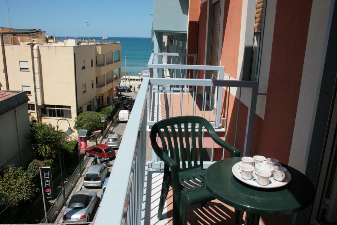 Casa Floridea -Mediterranea Sicilia Apt Cefalu Exterior photo